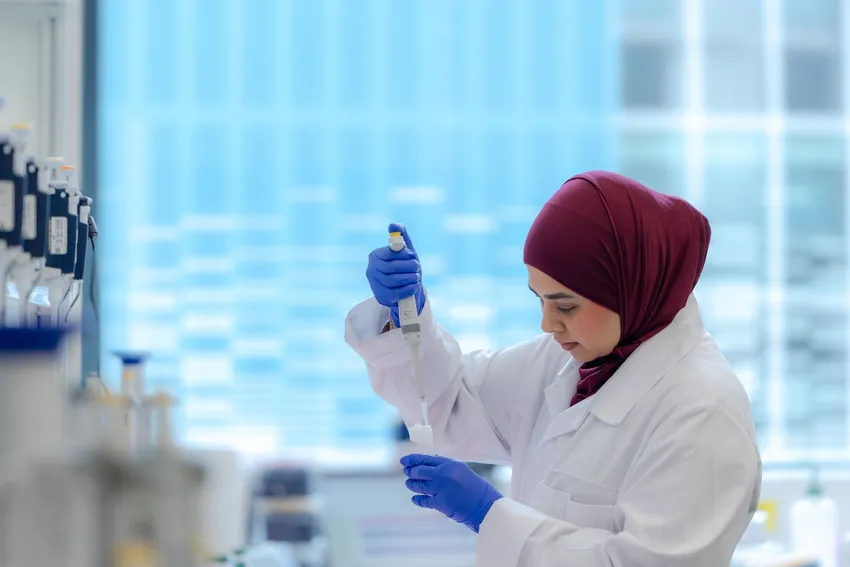 Nanovery scientist at work: one of the innovators being funded by Proven Connect