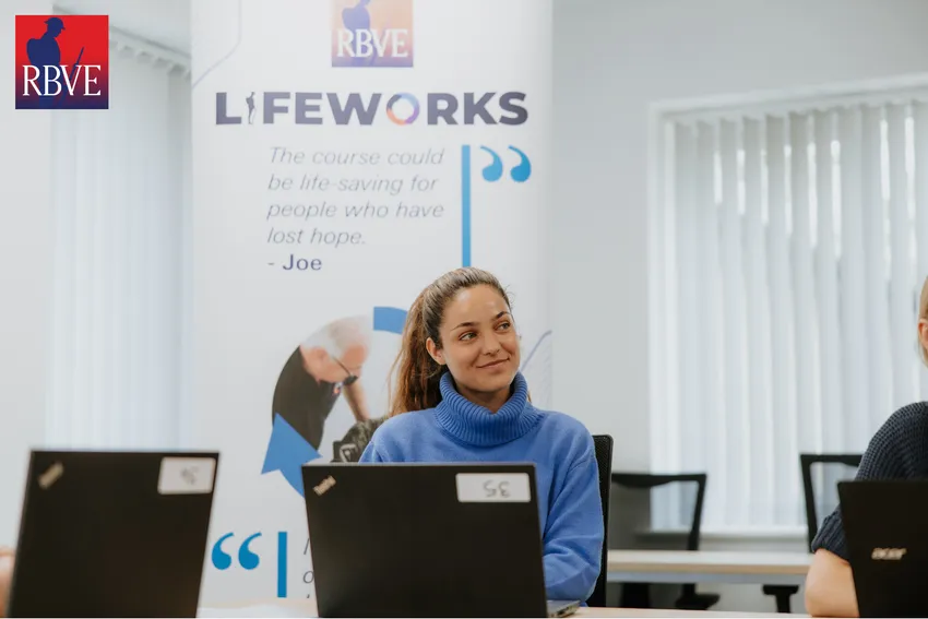 Female veteran on Lifeworks course