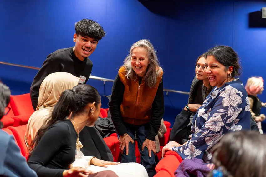 KilnTheatre_IntergenWorkshops_Singing_29_LR