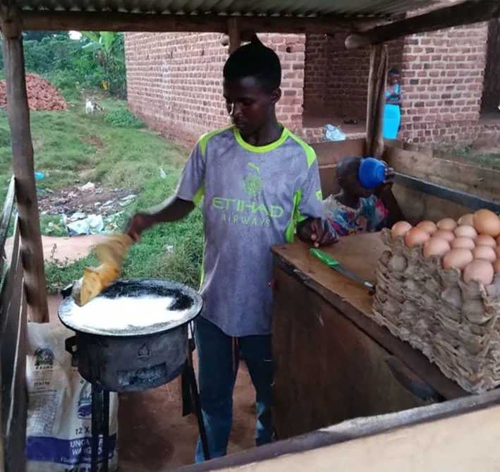 Chapatis and omelettes for sale
