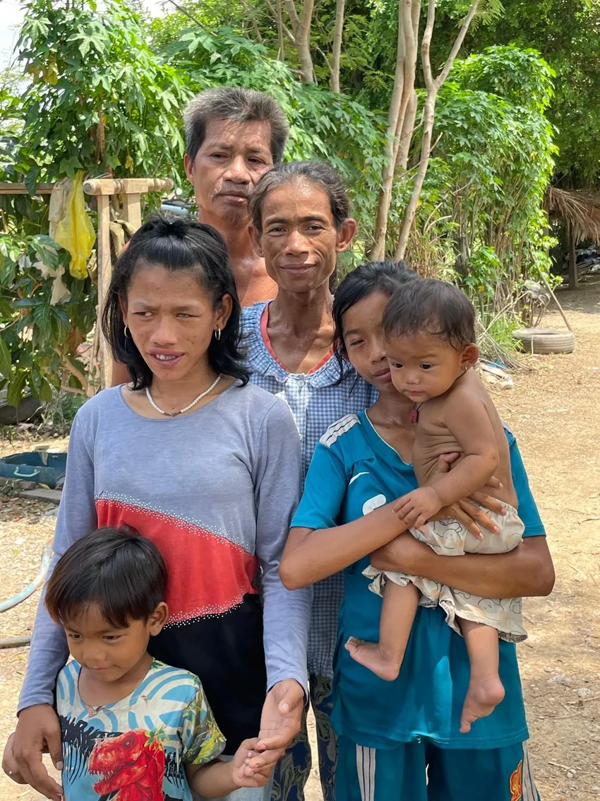 Aids Ark beneficiaries and family
