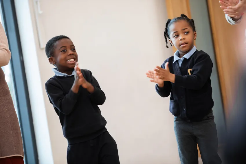 Artis session in one of our partner schools