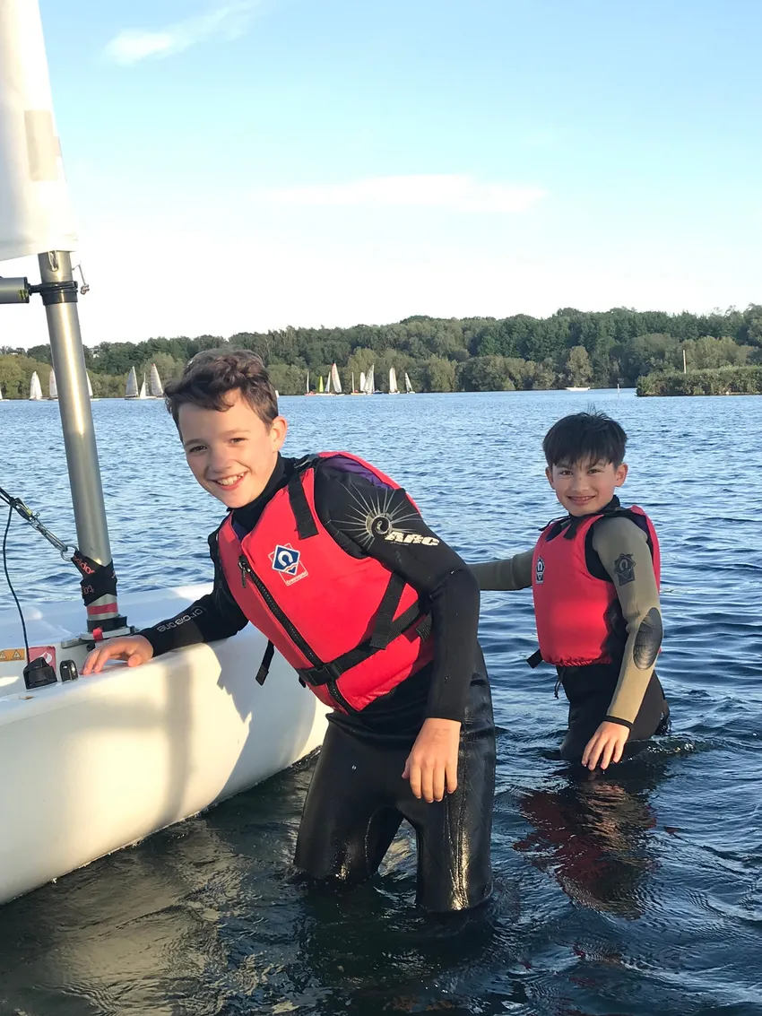 Our young sailors help to mentor the even younger ones!