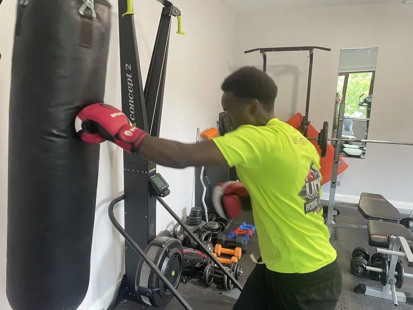 boxing training helps with physical and mental wellbeing