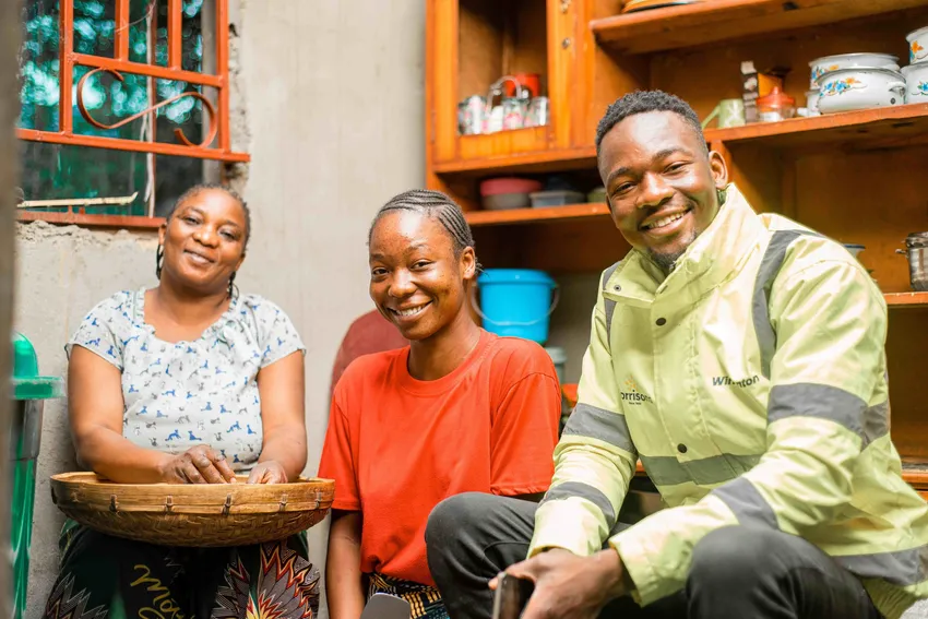 Build It graduate with his Mum Racheal, and sister Deborah