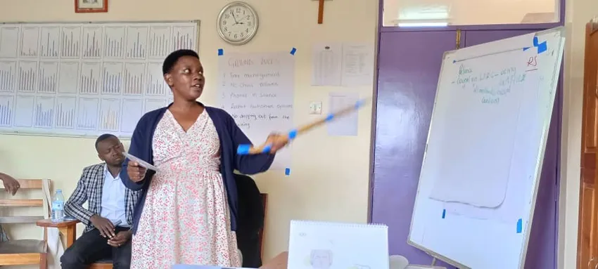A new trainer doing teaching practice
