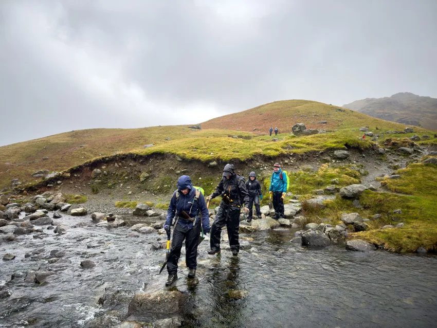 Fix-the-Fells-Grasmere-Easdale-Tarn-volunteers-drainage-Dec-2024-Nicky-Beeson-5-scaled