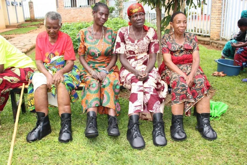 Patients receiving shoes
